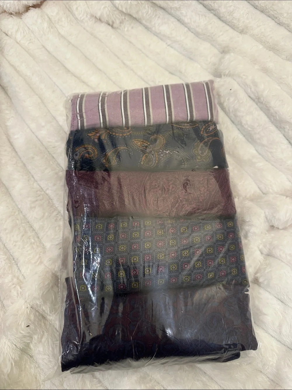 Old Navy: 5 pack of men’s boxers-unopened